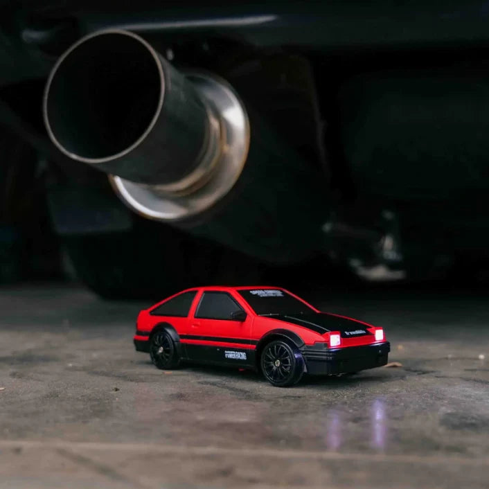 Autek Standard – Klasyczne auto RC do driftu